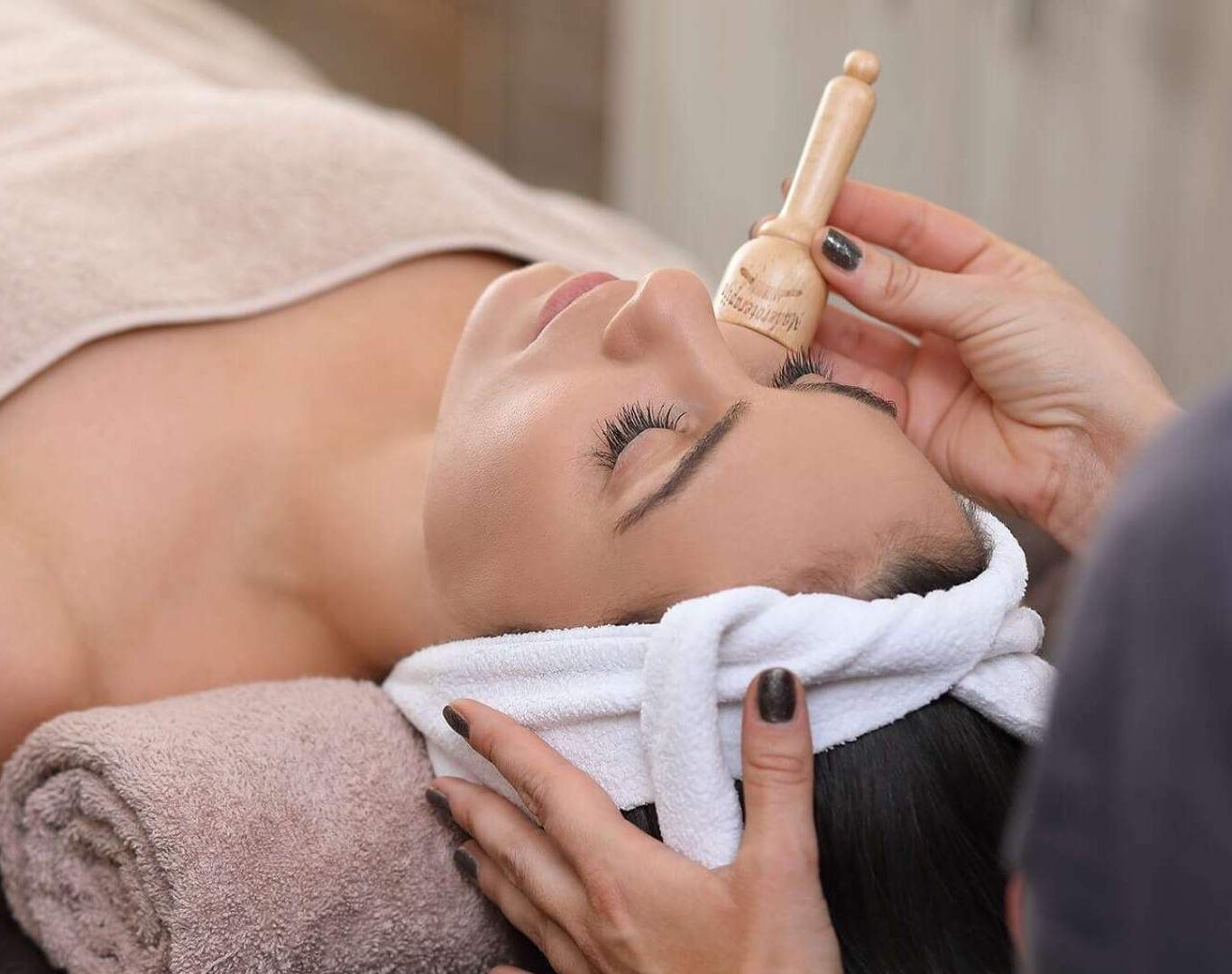 Facial-Maderotherapy-Massage-image