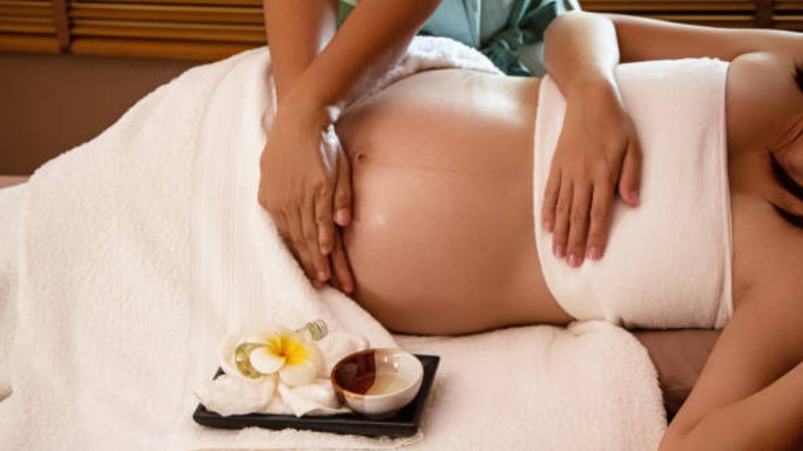 Safety-Tips-for-Prenatal-Massage-image