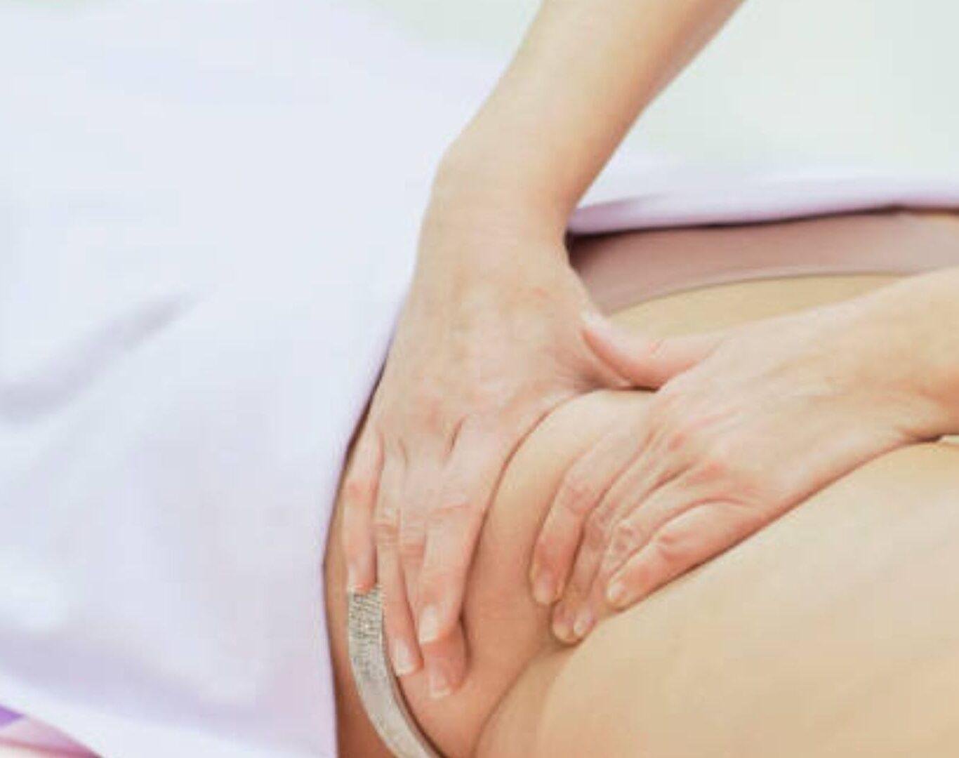 Slimming-Massage-for-Postpartum-Moms-image