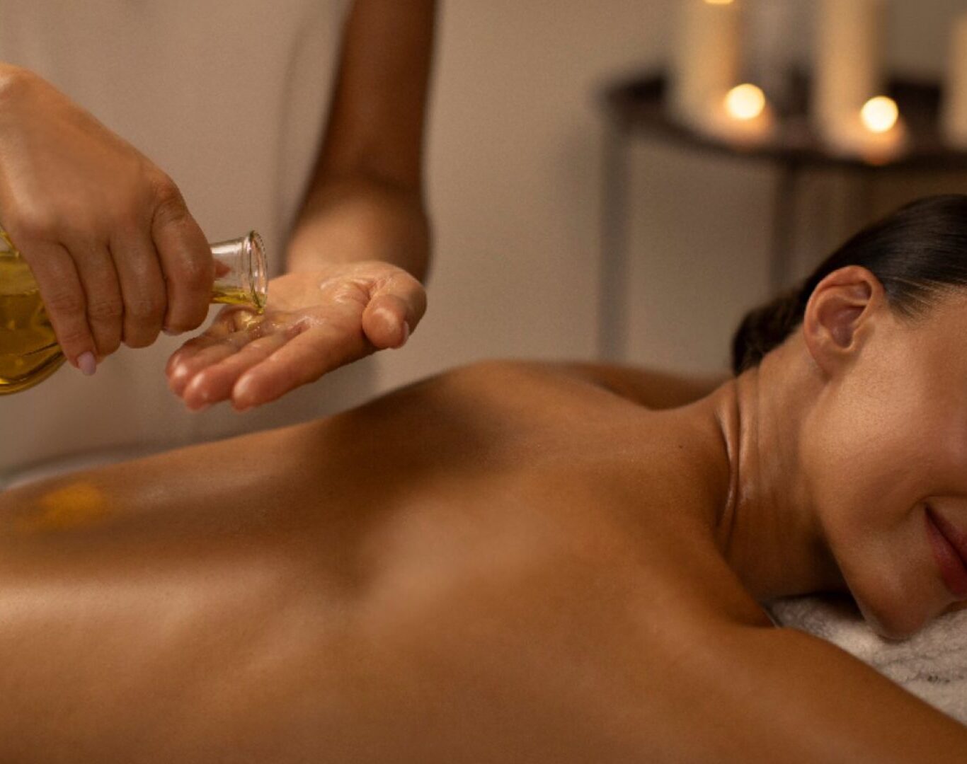 Aromatherapy-Massage-for-Pain-Relief-Image